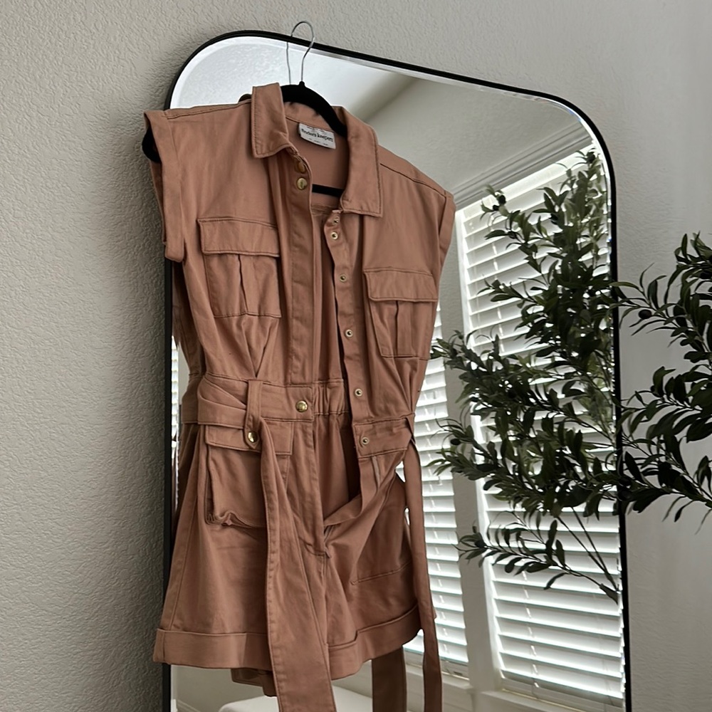 Finders Keepers Nude Romper (XXS) Festival outfit!
